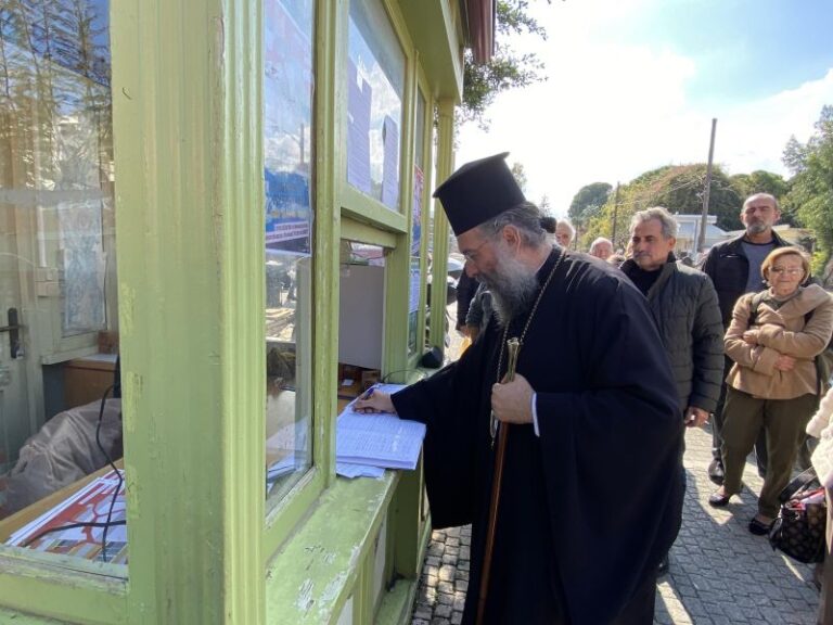 Στο Εργατικό Κέντρο Ρεθύμνου το βίβλιο συλλογής υπογραφών για τη στήριξη του Νοσοκομείου