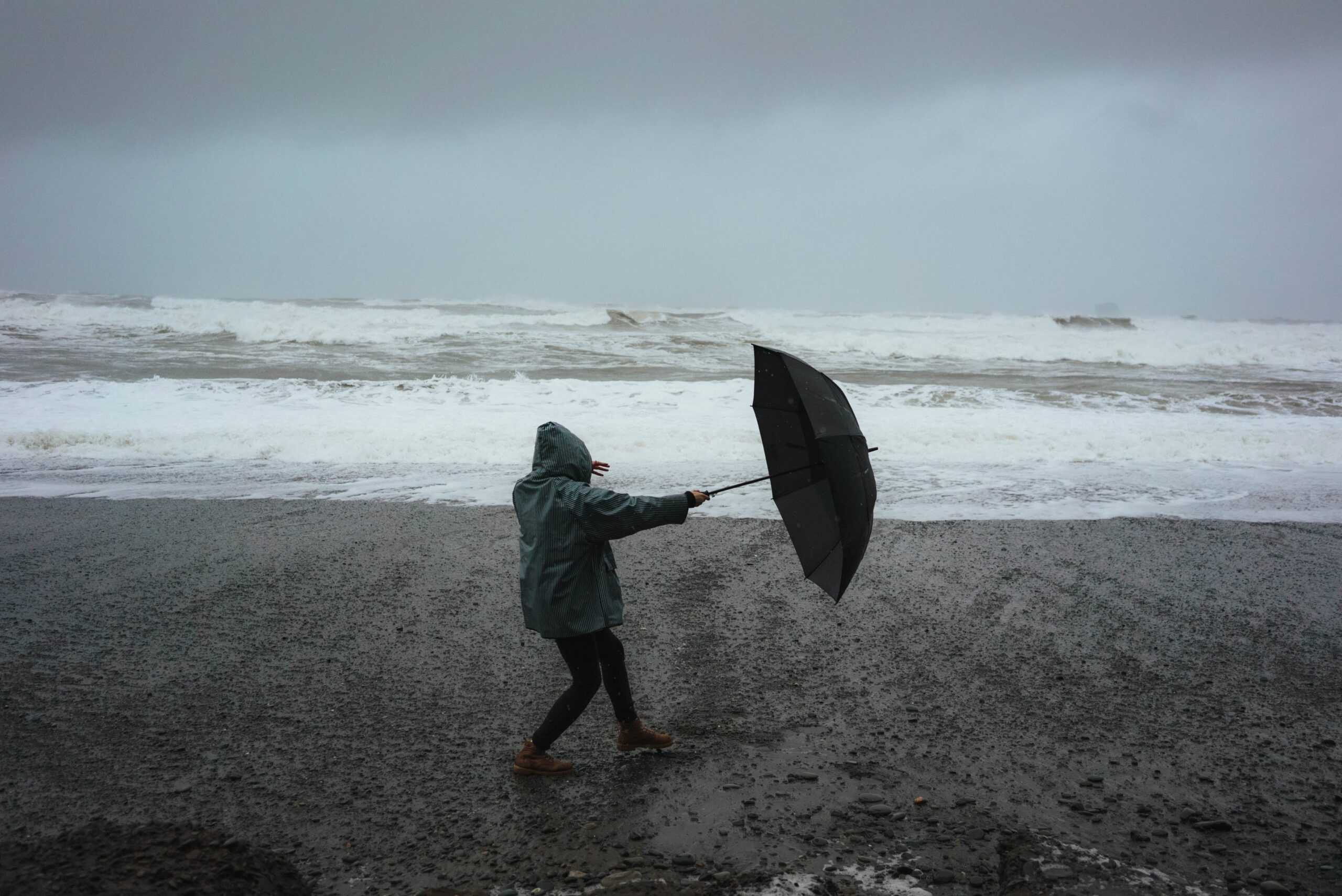 Ο καιρός με την Ν. Ζιακοπούλου: Ισχυρές οι καταιγίδες στα νότια Κυριακή και Δευτέρα