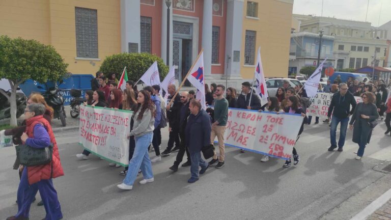 Σάμος: Μεγάλη συμμετοχή στην απεργιακή κινητοποίηση