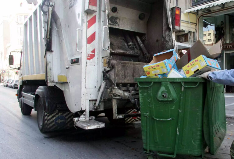 Περιφέρεια Αττικής και ΕΔΣΝΑ: Καμία αύξηση στα τέλη ταφής – Μικροπολιτικές σκοπιμότητες πίσω από το ψέμα