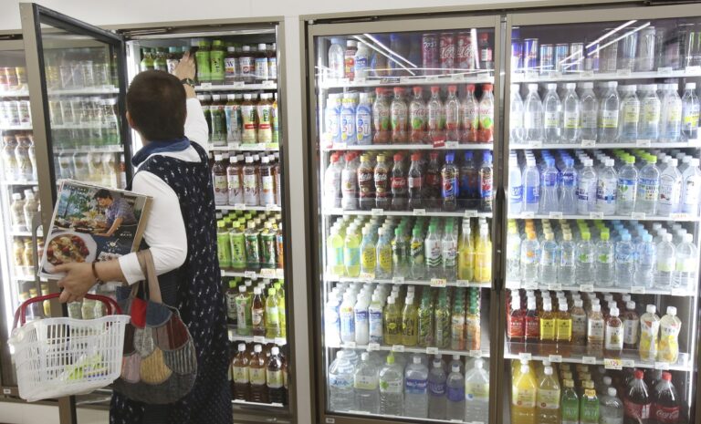 Τα «ενεργειακά» ποτά και αναψυκτικά βλάπτουν τους εφήβους στη μάθηση και τους ωθούν στη χρήση αλκοόλ και ναρκωτικών