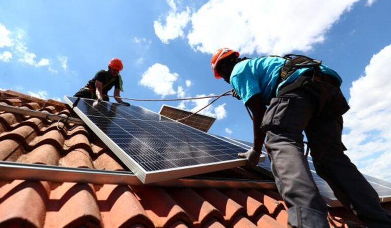 ΕΚΠΟΙΖΩ: Πλήρης ενημέρωση και υποστήριξη για την ενεργειακή αναβάθμιση των κατοικιών