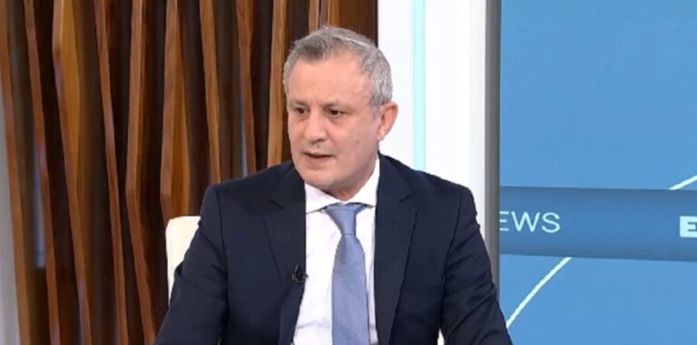Δ. Βέττας: Απορώ ποιον και γιατί προβλημάτισε το ερωτηματολόγιο – Ο ΣΥΡΙΖΑ δεν έχει ανθρώπους που θέλουν να σφετεριστούν αρχηγίες