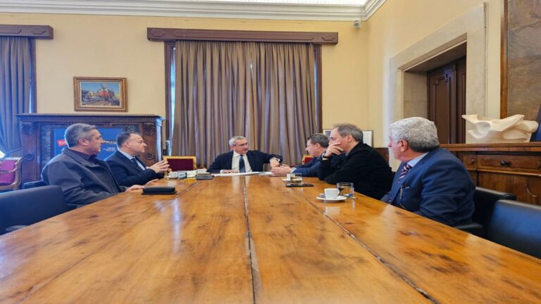Δρομολογούνται λύσεις για τη δημοπράτηση του Ακτινοθεραπευτικού Κέντρου στη Ρόδο