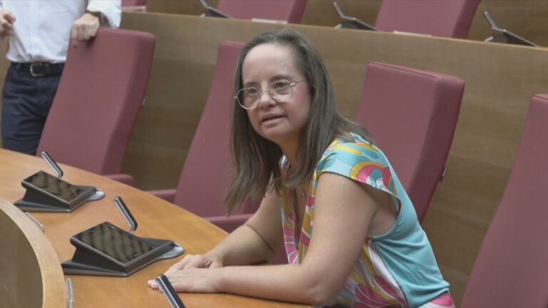 Ισπανία: Η Mar Galceran είναι η πρώτη βουλευτής με σύνδρομο down – «Πάλεψα πολύ στη ζωή μου»