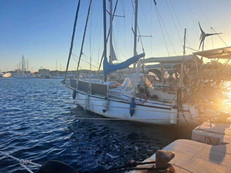 Το ηλεκτροκίνητο ιστιοπλοϊκό σκάφος Pelago άνοιξε πανιά για τον πρώτο γύρο του Αιγαίου το 2024