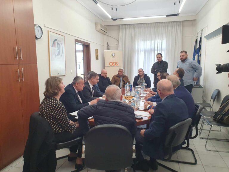Στη Θεσσαλονίκη ο Χάρης Θεοχάρης- Τι ανέφερε για τη διασύνδεση ταμειακών-POS και την έκτακτη ενίσχυση το Πάσχα