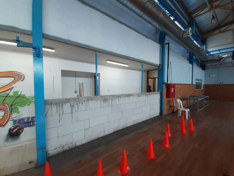 Καβάλα: Εργασίες ανακατασκευής στο κλειστό Γυμναστήριο Αμυγδαλεώνα