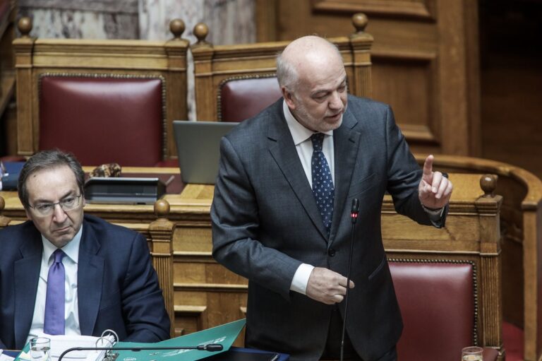 Βουλή: Αντιπαράθεση Γ. Φλωρίδη – Δ. Νατσιού – «Υποκρισία και δικολαβίστικα τερτίπια η άρνησή σας»