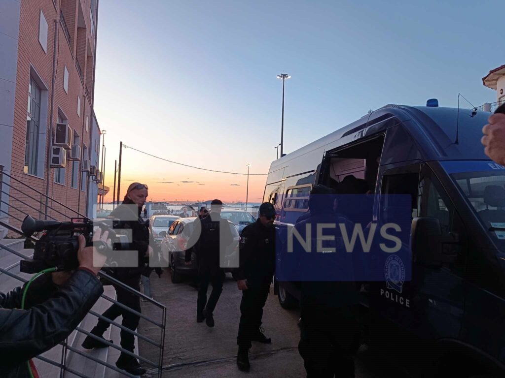 Ηγουμενίτσα: Προθεσμία να απολογηθούν την Τρίτη έλαβαν οι δυο αστυνομικοί που εμπλέκονται σε μεταφορά ναρκωτικών