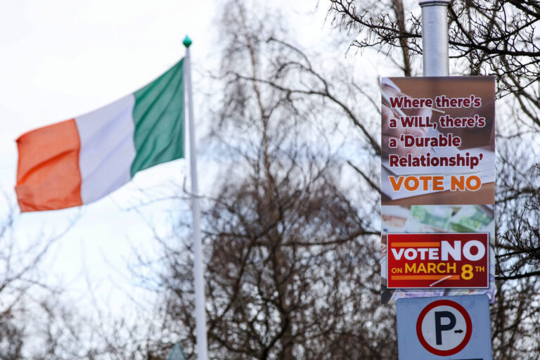 Ιρλανδία: Δημοψήφισμα για τον εκσυγχρονισμό του Συντάγματος αναφορικά με τις γυναίκες και την οικογένεια