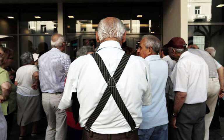 Πάνος Τσακλόγλου: Σχεδόν 100.000 οι συνταξιούχοι που δήλωσαν ότι εργάζονται