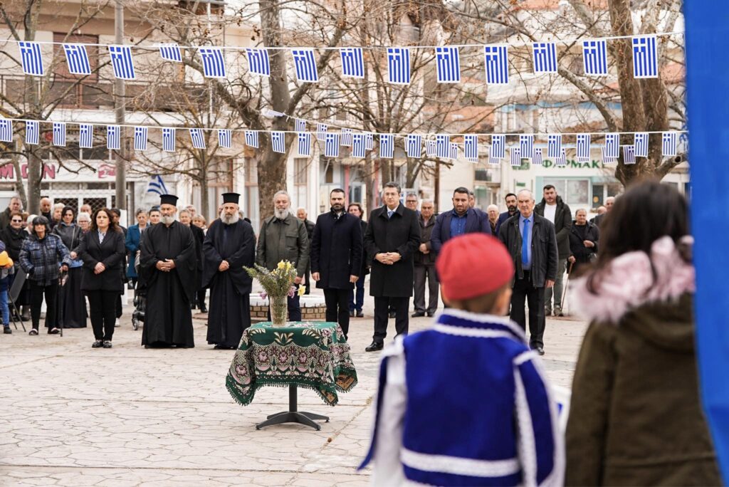 Σέρρες: Στην παρέλαση στο ακριτικό Αχλαδοχώρι ο Απ. Τζιτζικώστας