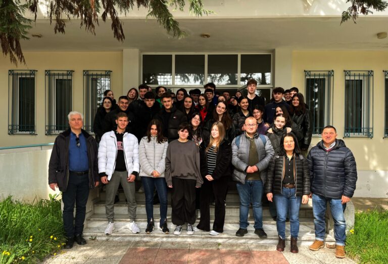 Επίσκεψη μαθητών 5ου Λυκείου Λάρισας σε εργαστήρια Τεχνητής Νοημοσύνης του Πανεπιστημίου Θεσσαλίας