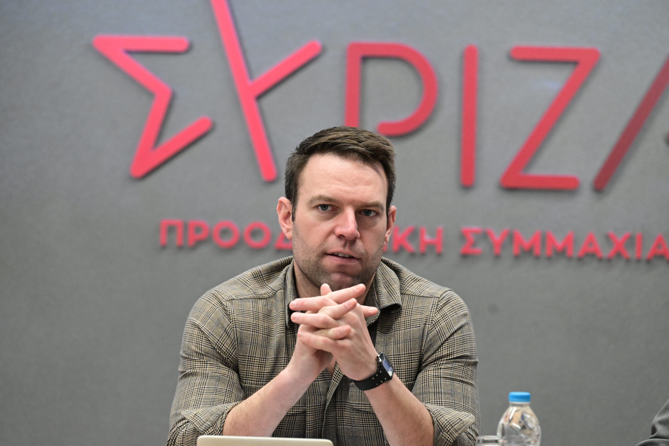 [367570] ΣΥΝΑΝΤΗΣΗ ΤΟΥ ΠΡΟΕΔΡΟΥ ΤΟΥ ΣΥΡΙΖΑ-ΠΣ ΣΤΕΦΑΝΟΥ ΚΑΣΣΕΛΑΚΗ ΜΕ ΤΗΝ ΕΚΤΕΛΕΣΤΙΚΗ ΕΠΙΤΡΟΠΗ ΤΗΣ ΑΔΕΔΥ (ΤΑΤΙΑΝΑ ΜΠΟΛΑΡΗ/EUROKINISSI)
