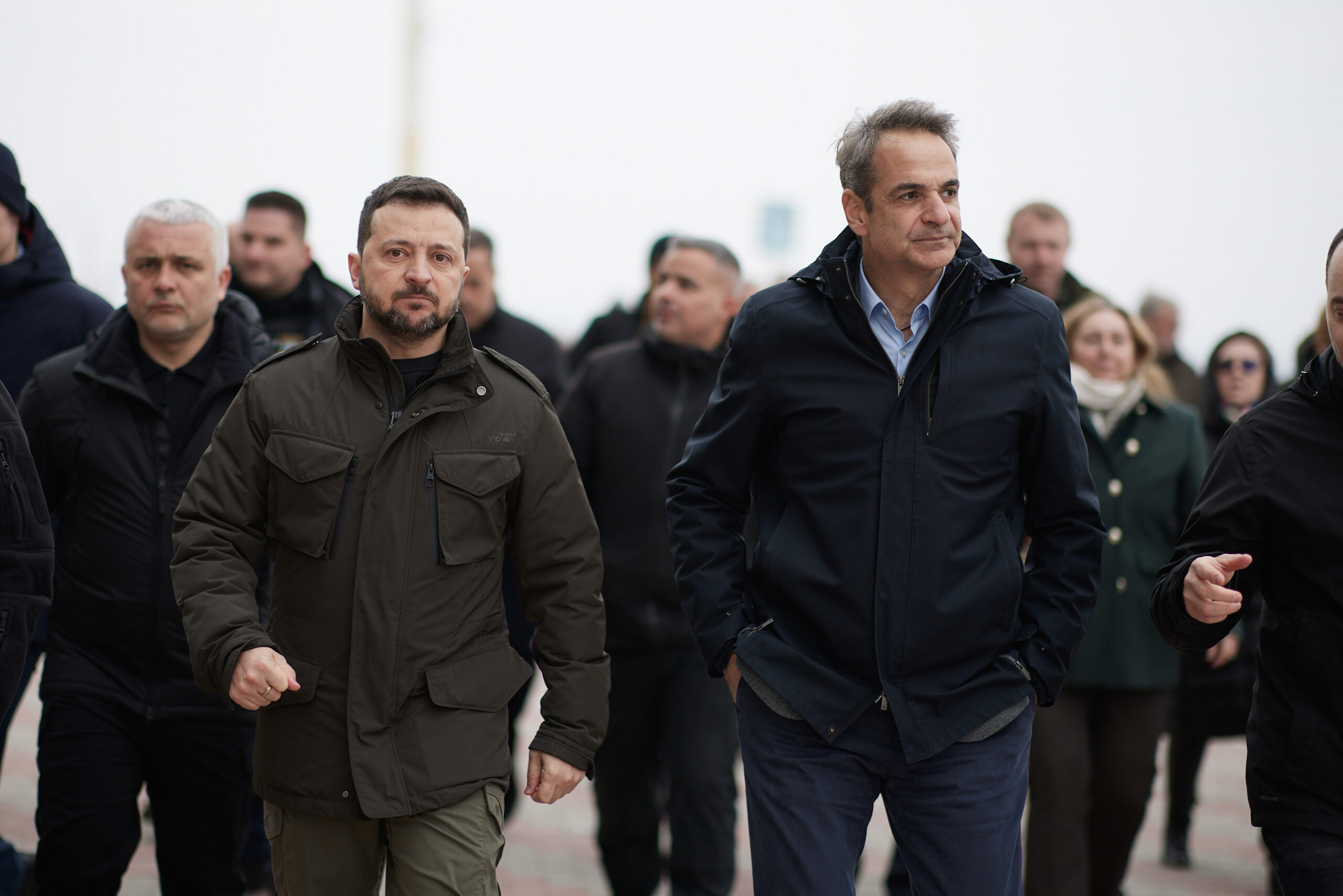 Ζελένσκι: Βρισκόμασταν με τον Κ. Μητσοτάκη στο λιμάνι και έπεσε ο πύραυλος στα 300 μέτρα – Άγνωστο ποιον ήθελαν να πλήξουν