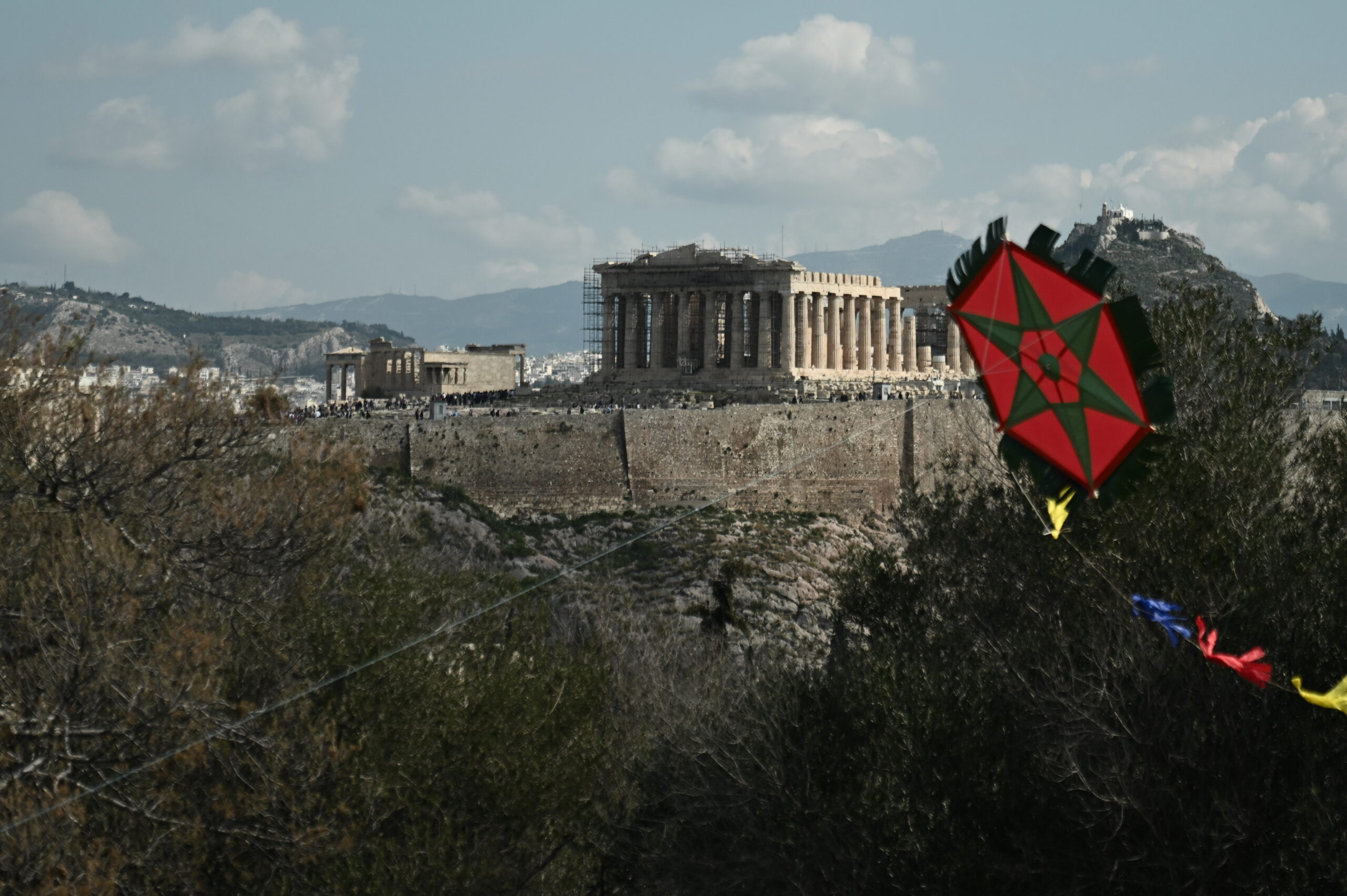 Στο Λόφο του Φιλοπάππου το επίκεντρο του γιορτασμού της Καθαράς Δευτέρας για τους Αθηναίους