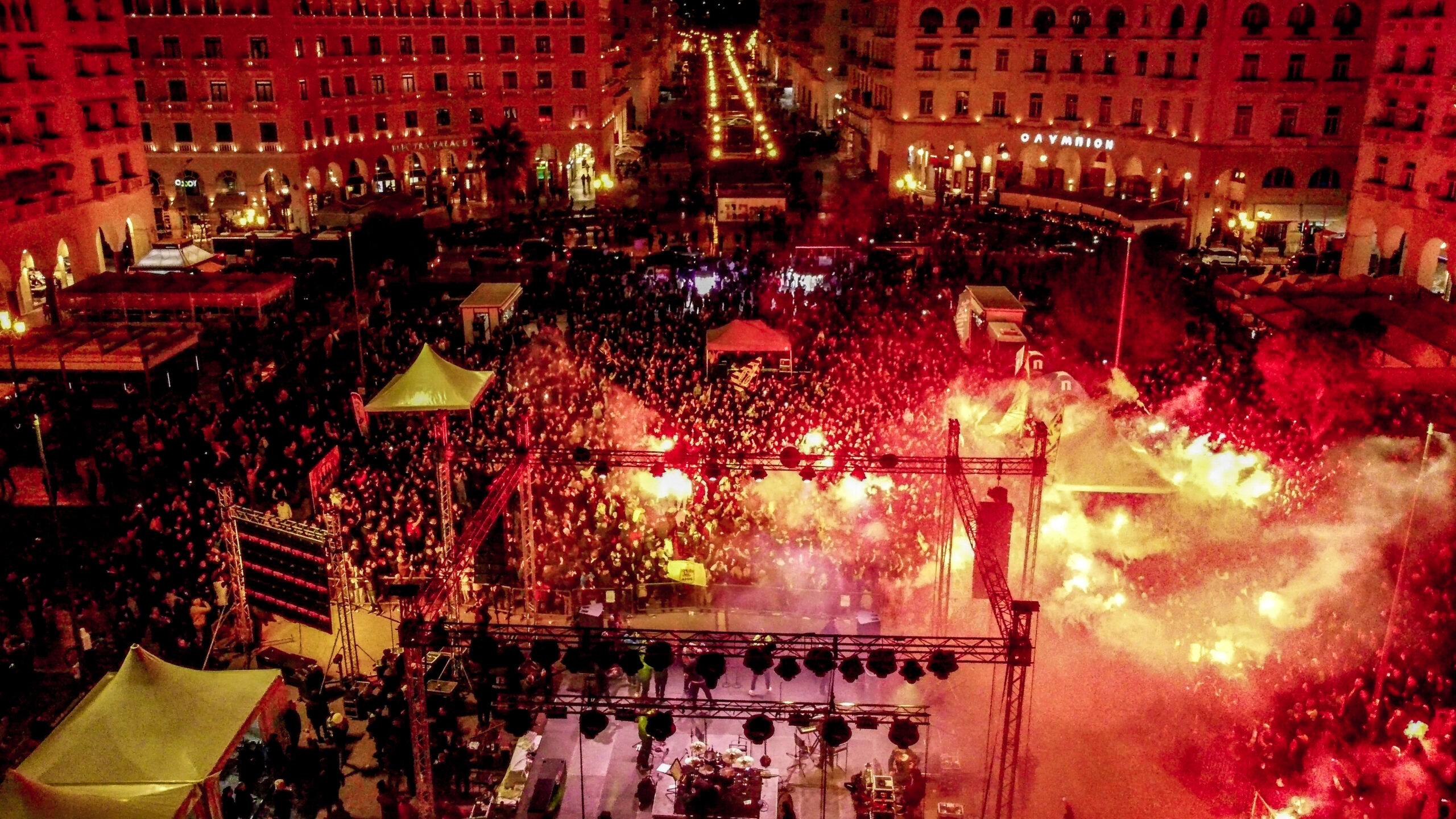Θεσσαλονίκη: Κορυφώνονται οι εκδηλώσεις για τα 110 χρόνια του Άρη- Πλήθος κόσμου στην πλατεία Αριστοτέλους