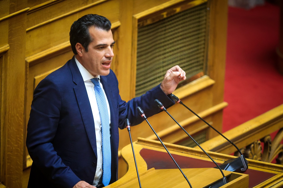 ΘΑΝΑΣΗΣ ΠΛΕΥΡΗΣ  ΝΕΑ ΔΗΜΟΚΡΑΤΙΑ  ΣΥΖΗΤΗΣΗ ΣΤΗΝ ΟΛΟΜΕΛΕΙΑ ΤΗΣ ΒΟΥΛΗΣ ΤΗΣ ΠΡΟΤΑΣΗΣ ΔΥΣΠΙΣΤΙΑΣ ΤΟΥ ΠΑΣΟΚ-ΚΙΝΗΜΑΤΟΣ ΑΛΛΑΓΗΣ ΚΑΤΑ ΤΗΣ ΚΥΒΕΡΝΗΣΗΣ (ΓΙΩΡΓΟΣ ΚΟΝΤΑΡΙΝΗΣ/EUROKINISSI)