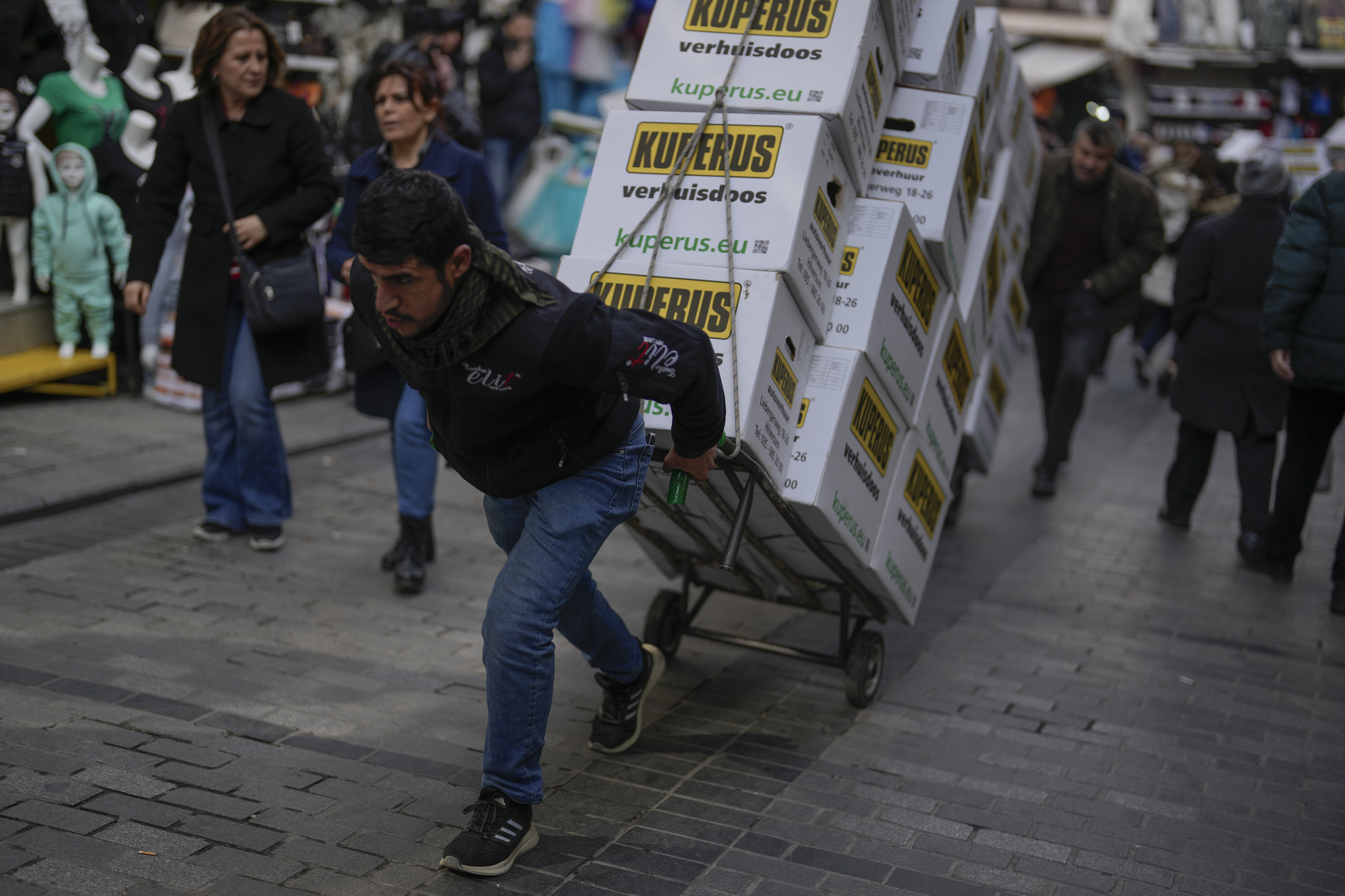 Τουρκία: Ο πληθωρισμός εκτινάχθηκε στο 67,1% – Αύξηση τιμών από τα τρόφιμα ως τα ξενοδοχεία