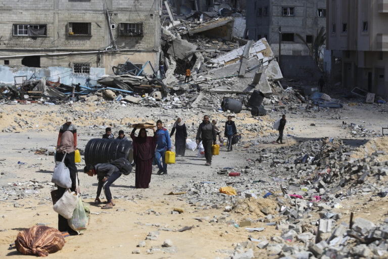 Χαμάς: Τουλάχιστον 14 νεκροί και δεκάδες τραυματίες σε ισραηλινά πυρά εναντίον πλήθους στη Γάζα