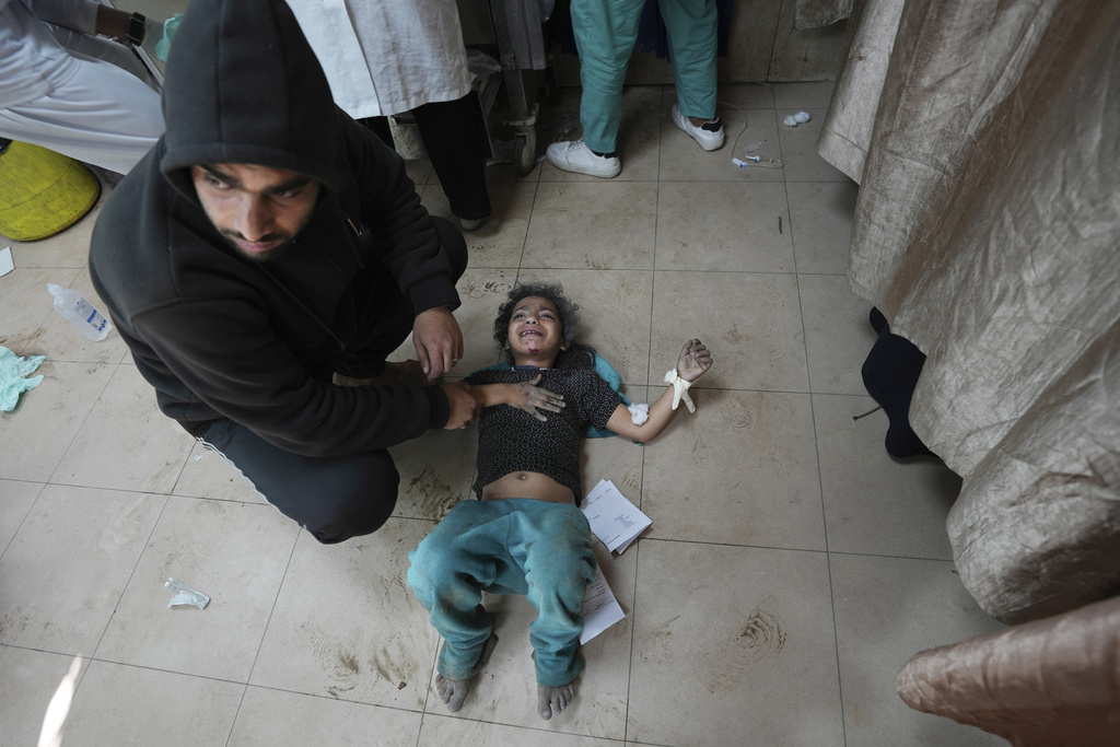 Το Ισραήλ πολιορκεί δύο ακόμη νοσοκομεία στη Γάζα και ζητά την εκκένωσή τους, λένε Παλαιστίνιοι
