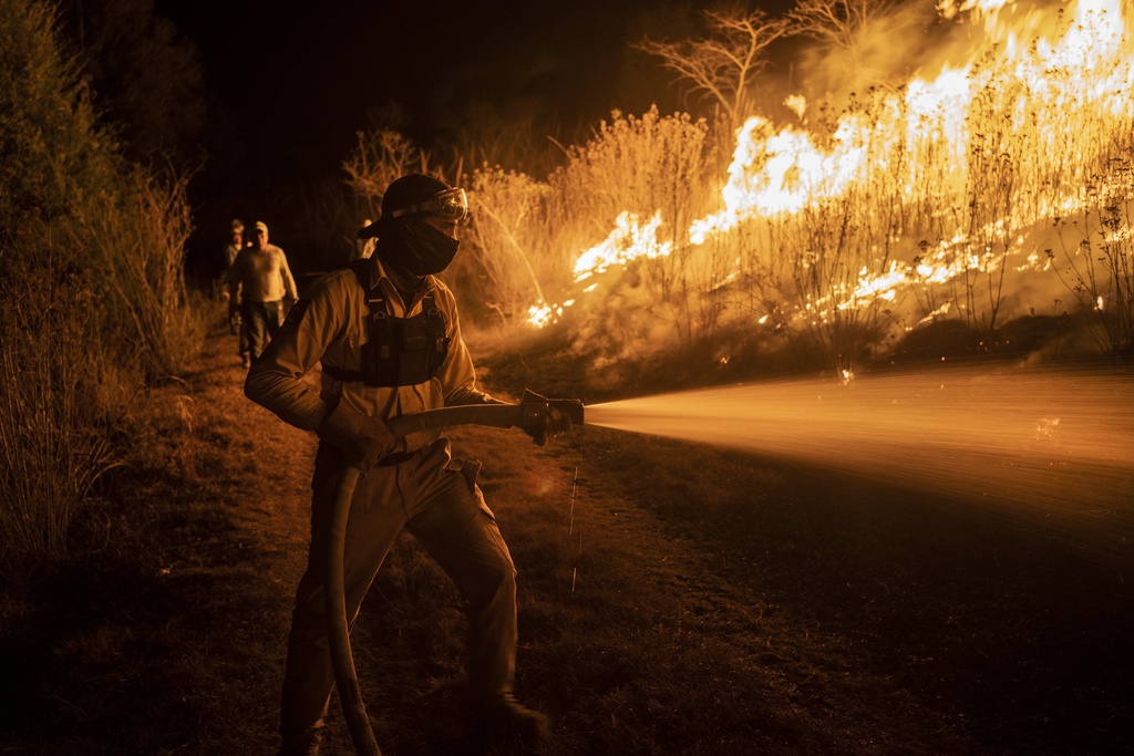 Μεξικό: Τέσσερις νεκροί από τις δεκάδες δασικές πυρκαγιές που μαίνονται στη χώρα