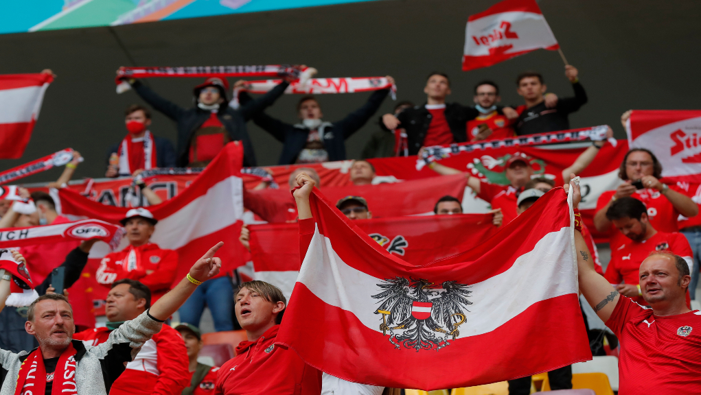 Austria_fans_2024