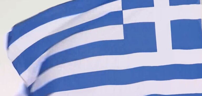 Παρέλαση 25 Μαρτίου – Βίντεο: Η ανάκρουση του Εθνικού Ύμνου πριν από την έναρξη της στρατιωτικής παρέλασης στην Αθήνα