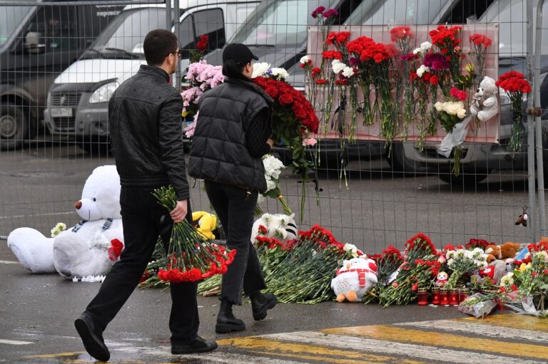 Μακελειό στη Μόσχα: 4 συλλήψεις για την επίθεση, 11 συνολικά – Στους 143 αυξήθηκε ο αριθμός των νεκρών