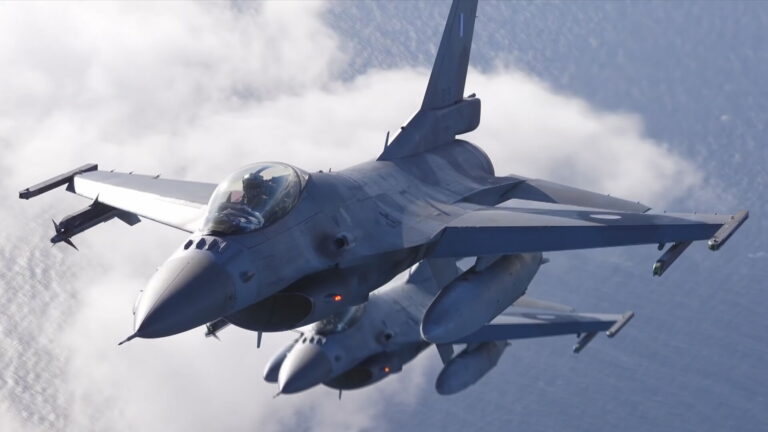 Συντριβή F-16: Παίρνει εξιτήριο ο 29χρονος πιλότος – Πώς εγκατέλειψε το μαχητικό και πώς διασώθηκε