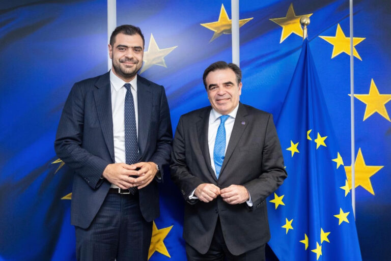 Μ. Σχοινάς στη συνάντηση με Π. Μαρινάκης στις Βρυξέλλες: «Συζήτηση για τα θέματα λειτουργίας ΜΜΕ και τη σημαντική πρόοδο της Ελλάδας»