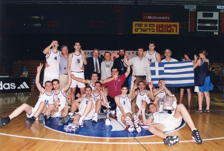 Θεσσαλονίκη Η παγκόσμια πρωταθλήτρια καλαθοσφαίρισης του 1999 ξανά στο γήπεδο των Εκπαιδευτηρίων Ε. Μαντουλίδη
