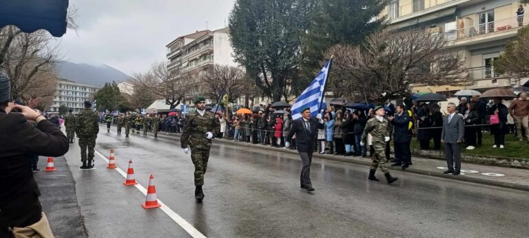 Φλώρινα: Με βροχή και χιόνια στα ορεινά ο εορτασμός της 25ης Μαρτίου