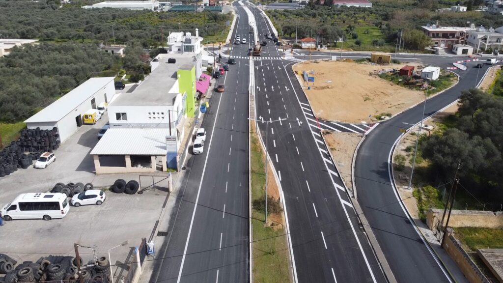 Στην κυκλοφορία από σήμερα ο νέος δρόμος των Μουρνιών που συνδέει τον ΒΟΑΚ με την πόλη των Χανίων