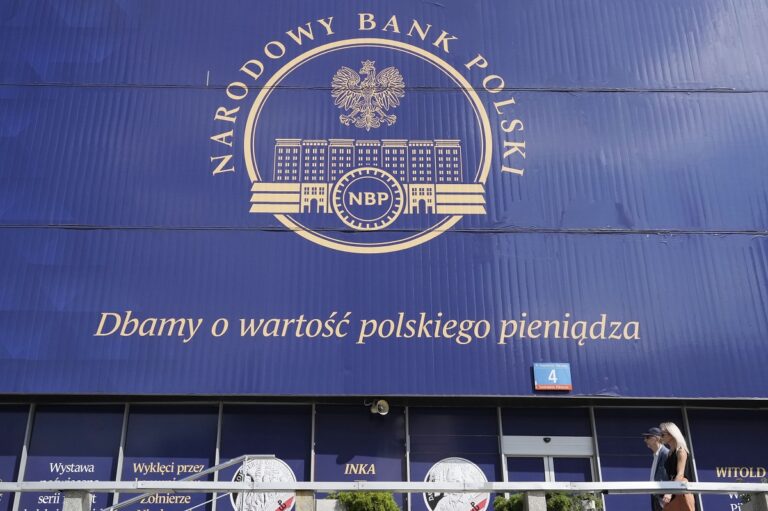 Πολωνία: Πρόταση μομφής κατά του διοικητή της Εθνικής Τράπεζας από την κυβέρνηση Τουσκ