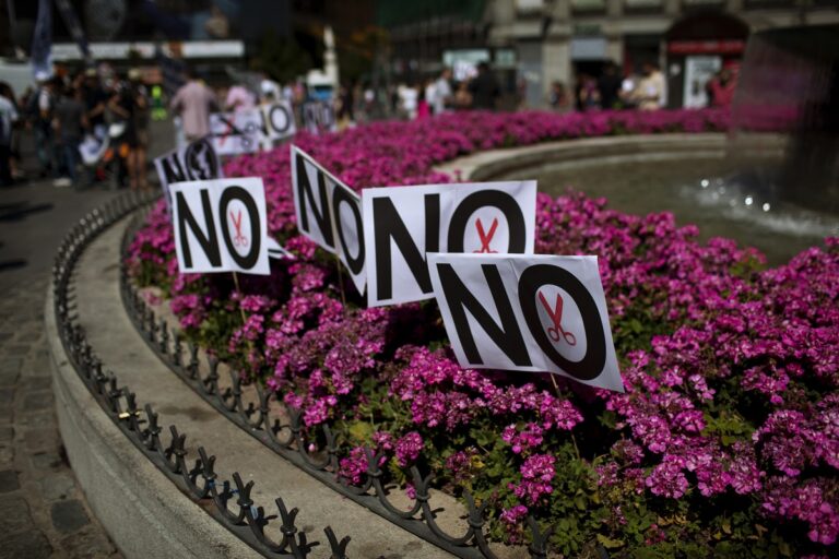 Ισπανία: Ιστορικό χαμηλό για τον δείκτη γεννήσεων το 2023 – Γυναίκες επιλέγουν να μην τεκνοποιήσουν ή το καθυστερούν