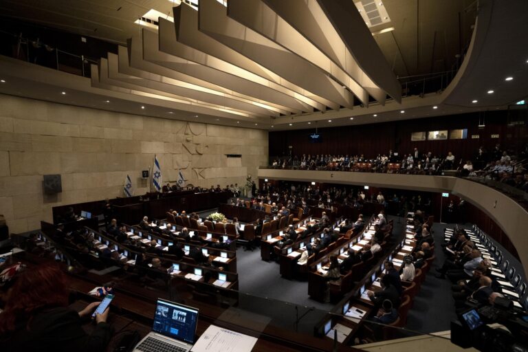 Η ισραηλινή Βουλή ενέκρινε συμπληρωματικό προϋπολογισμό για να χρηματοδοτηθεί ο πόλεμος  εναντίον της Χαμάς