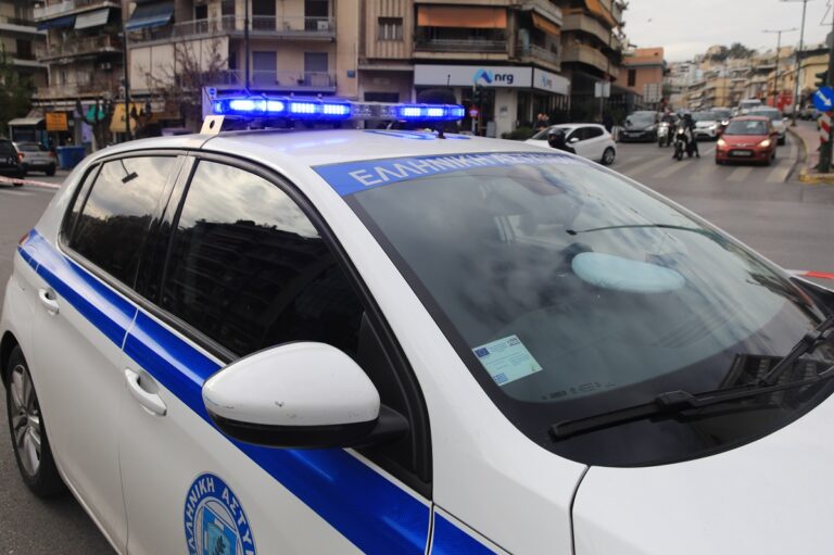 Σύγκρουση ΙΧ με ηλεκτρικό πατίνι στο κέντρο της Λάρισας – Ένας ελαφρά τραυματίας