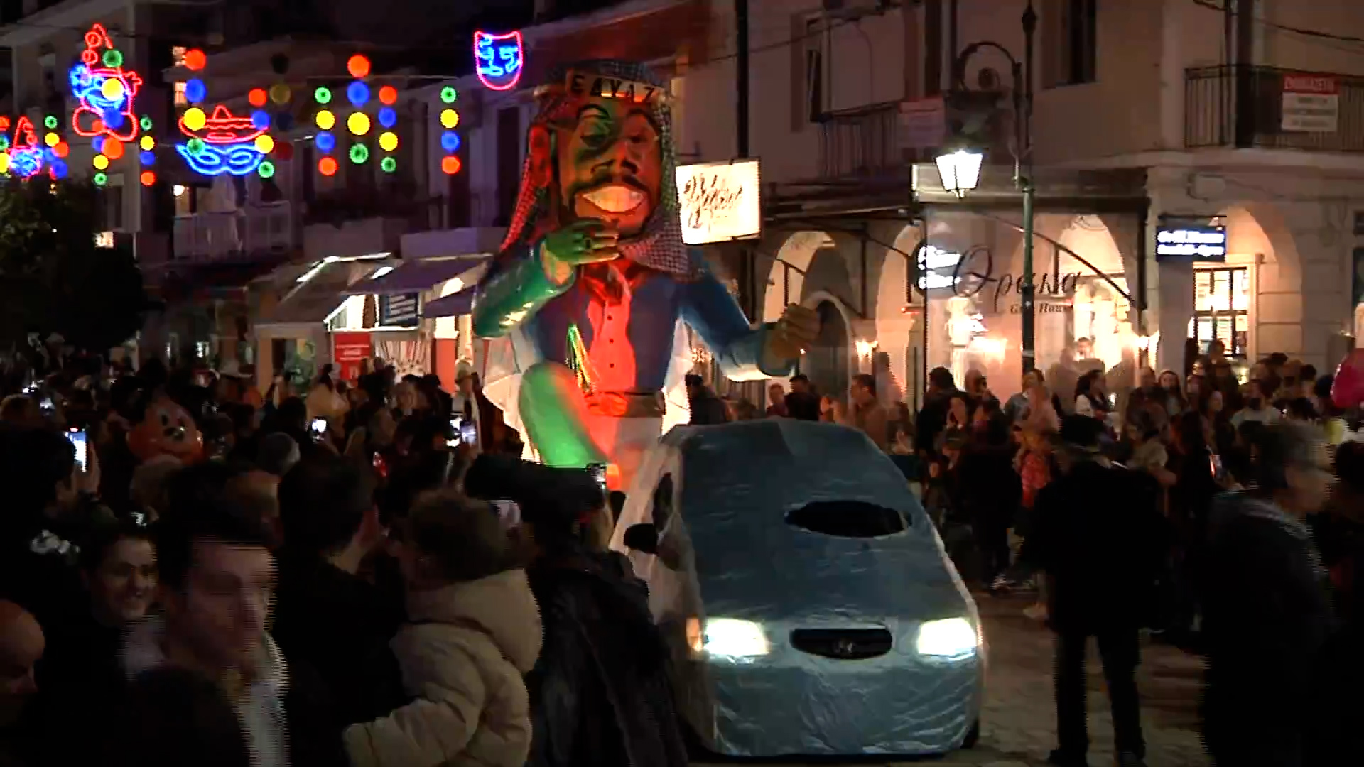 Ένθετο Τουρισμός: Φαντασμαγορικό το φετινό καρναβάλι της Ζακύνθου