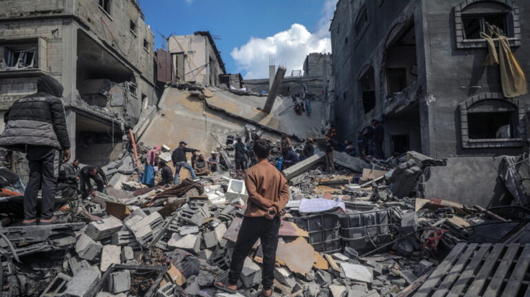 ΕΕ προς το Ισραήλ: Διάνοιξη πρόσθετων περασμάτων για να φθάσει περισσότερη βοήθεια στη Γάζα
