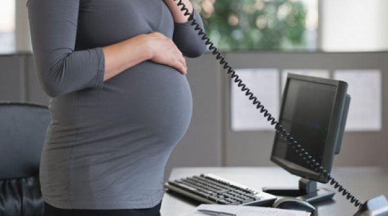 ΔΥΠΑ: Στο αμέσως επόμενο διάστημα, η ενεργοποίηση της πλατφόρμας για το επίδομα μητρότητας σε μη μισθωτές