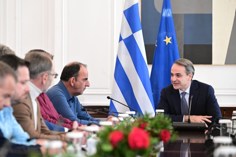 Σήμερα η κρίσιμη συνάντηση του Πρωθυπουργού με Θεσσαλούς αγρότες – Πού θα εστιαστούν οι συζητήσεις