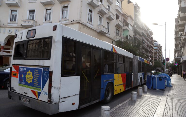Θεσσαλονίκη: Έξαρση των «πορτοφολάδων» που δρουν κυρίως σε αστικά λεωφορεία