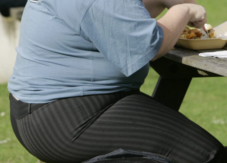ΠΟΥ: Ένας στους οκτώ ανθρώπους στον κόσμο είναι παχύσαρκος