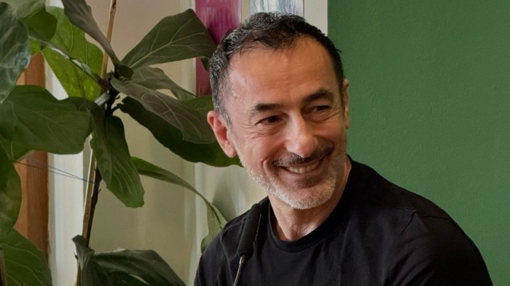 26ο ΦΝθ – Δημ. Παπαϊωάννου: «Πώς είναι δυνατόν να μεγαλώνουμε έφηβους που αντιδρούν με βία στο διαφορετικό»
