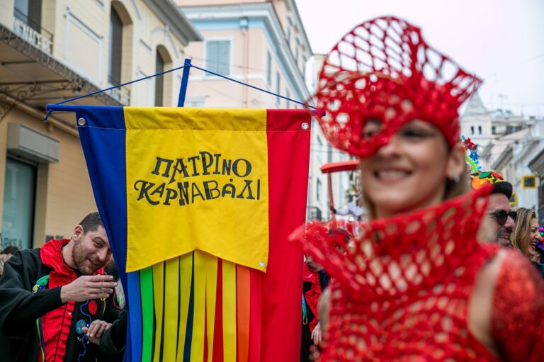 Πατρινό Καρναβάλι 2024: Η μεγάλη καρναβαλική παρέλαση