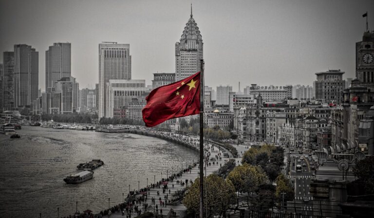Κινέζος ΥΠΕΞ: Η Κίνα καταβάλλει προσπάθειες για την αποκατάσταση της ειρήνης σε διεθνή κλίμακα