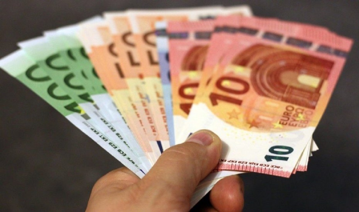ΟΠΕΚΑ: Αναλυτικά τα επιδόματα 282 εκατ. ευρώ που καταβάλλονται αύριο