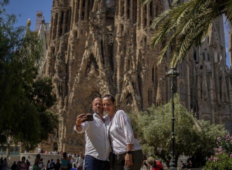  Ισπανία: Φιλοξένησε 4,77 εκατομμύρια τουρίστες τον Ιανουάριο-O καλύτερος στην τουριστική ιστορία της  